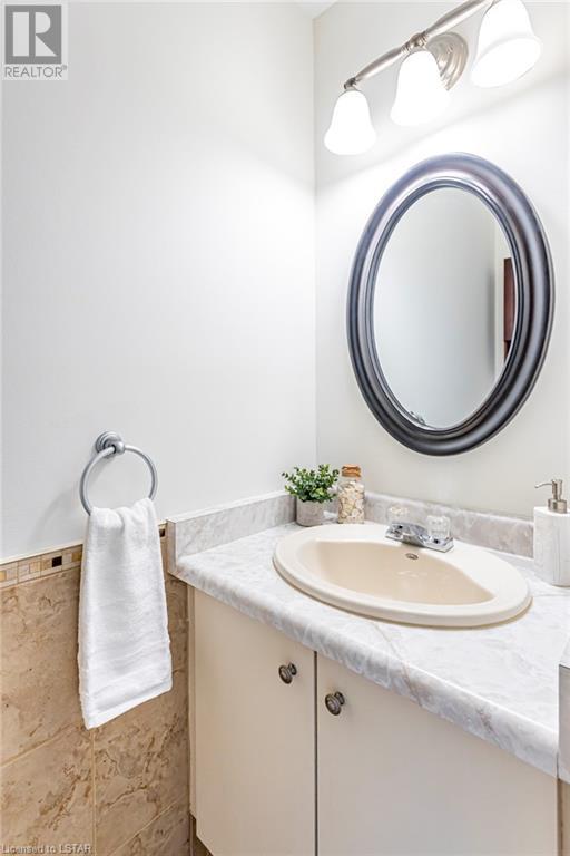 217 MARTINET Avenue Unit# 17