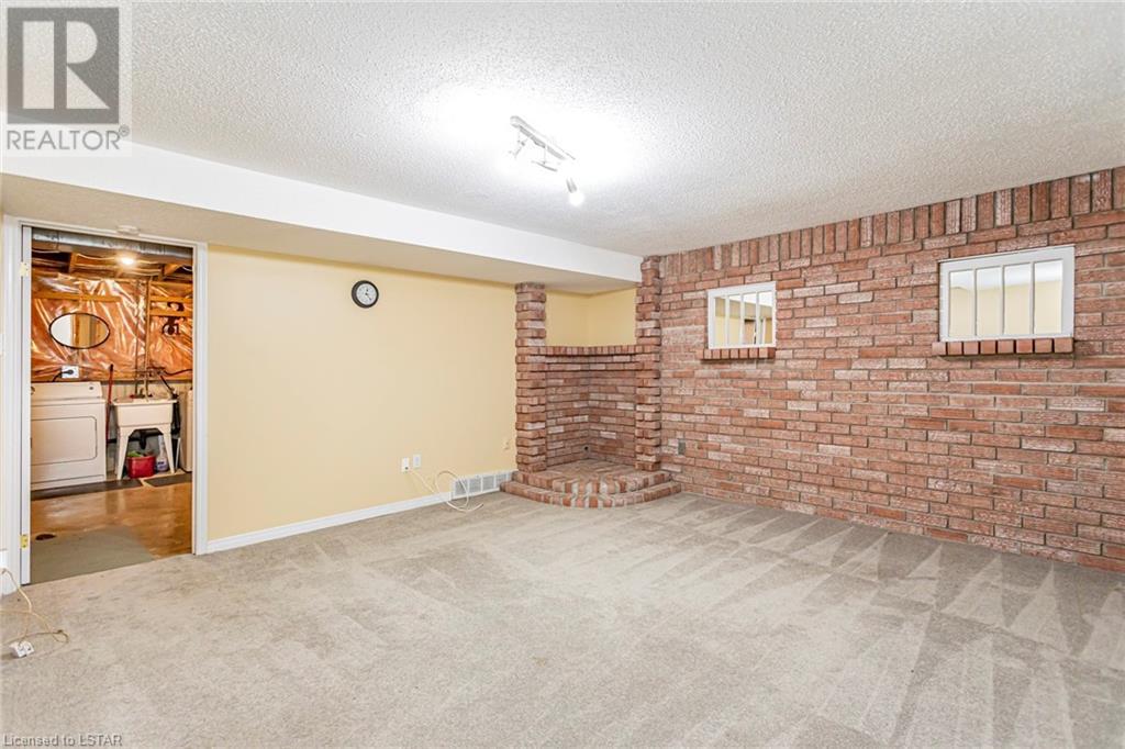 217 MARTINET Avenue Unit# 17