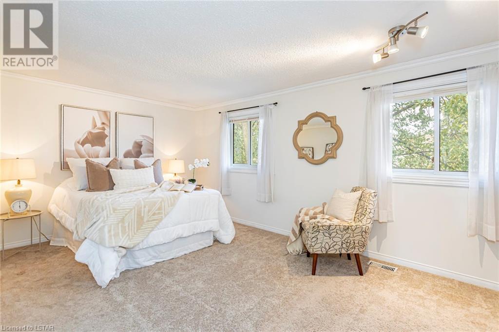 217 MARTINET Avenue Unit# 17