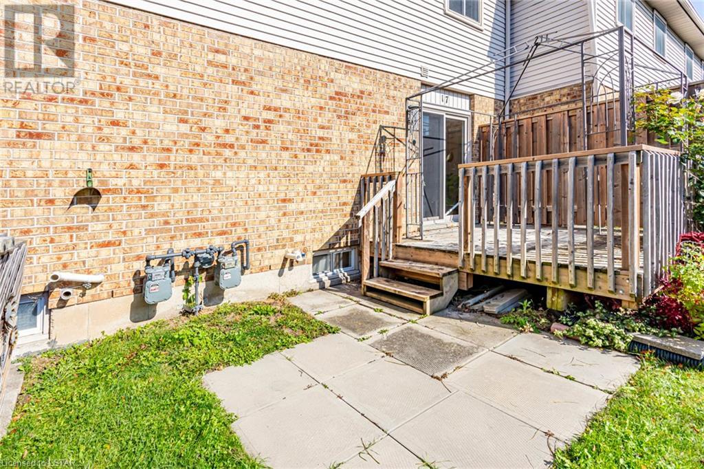 217 MARTINET Avenue Unit# 17