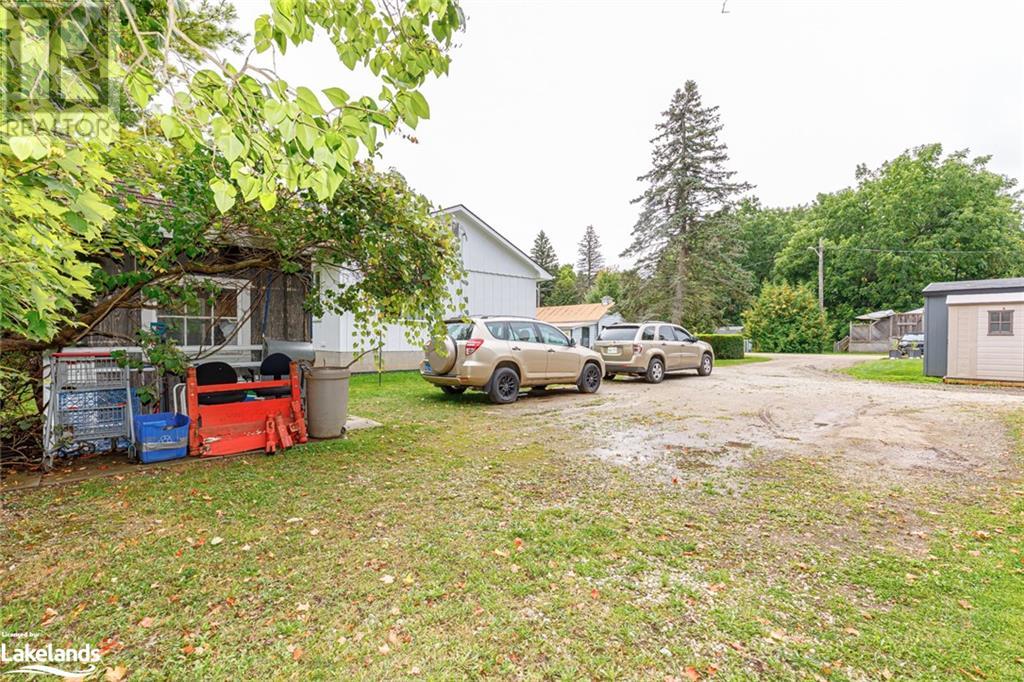 25 ELMA Street S