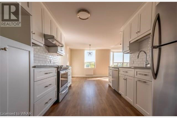 35 GREEN VALLEY Drive Unit# 1403, Kitchener