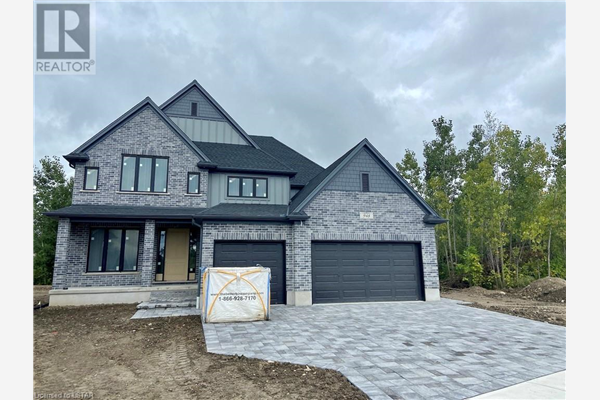 948 EAGLETRACE Drive, London