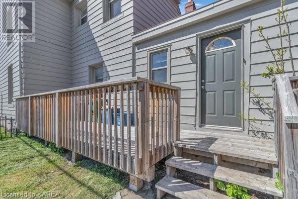 165 CLERGY Street E