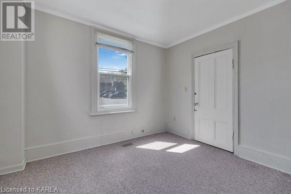 165 CLERGY Street E