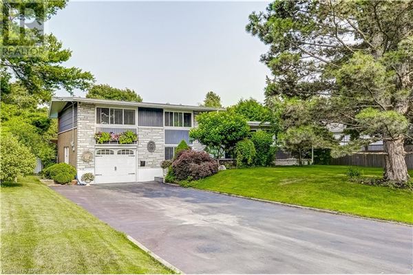 14 LYNNWOOD Avenue, Grimsby