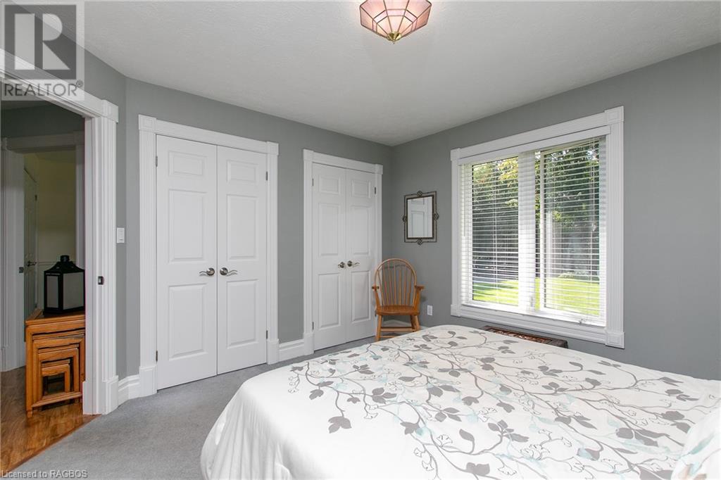758369 GIRL GUIDE Road