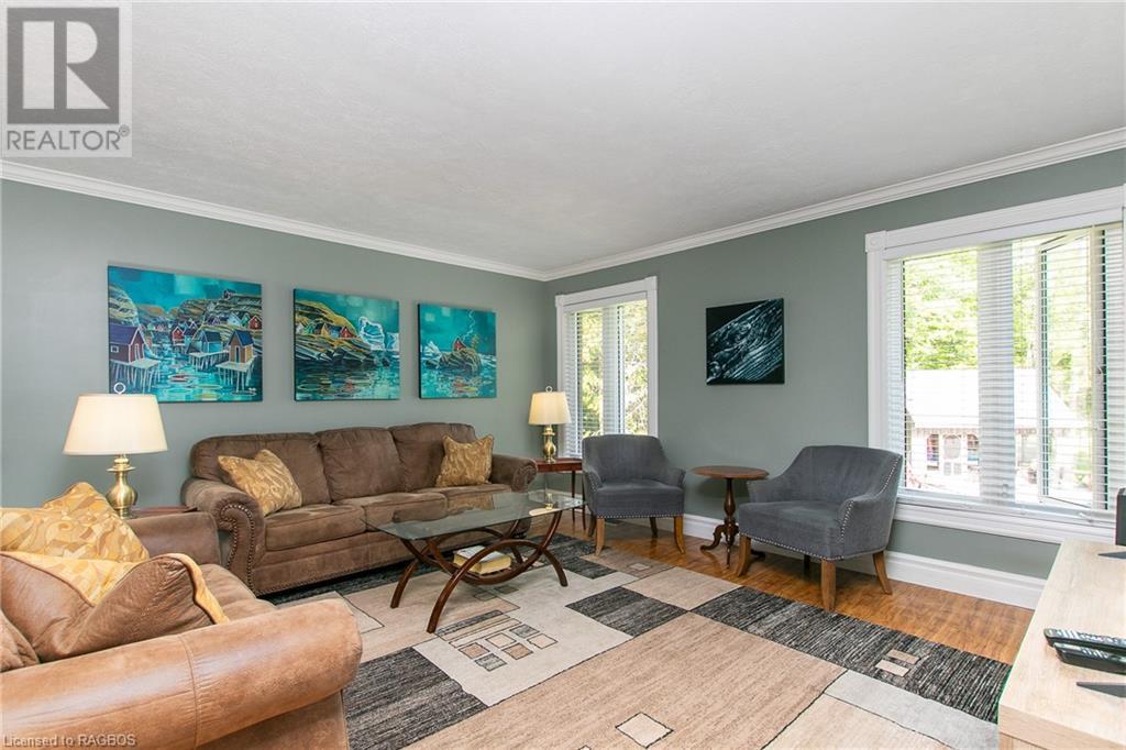 758369 GIRL GUIDE Road