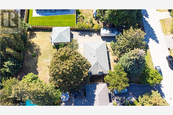 1014 MELVIN Avenue, Oakville