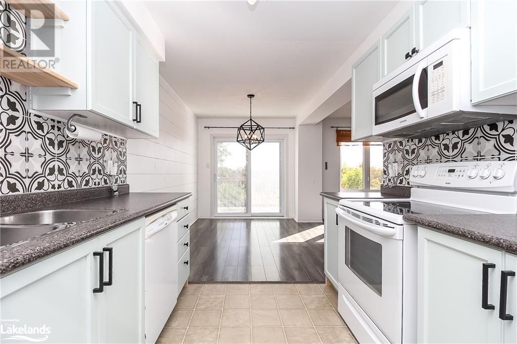 126 SOUTHWINDS Crescent
