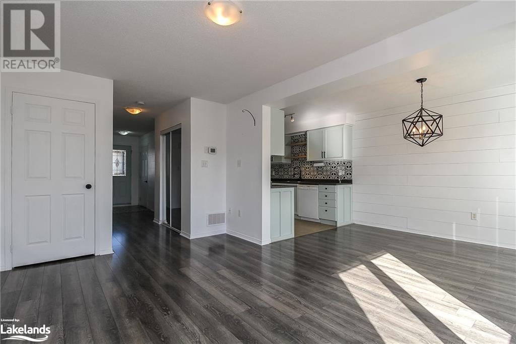 126 SOUTHWINDS Crescent