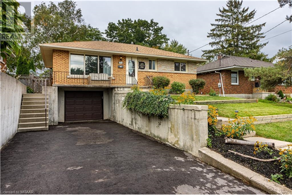 551 LEE Avenue, Woodstock