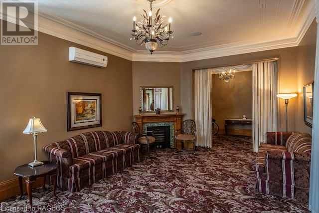 241 & 261 9TH Street W