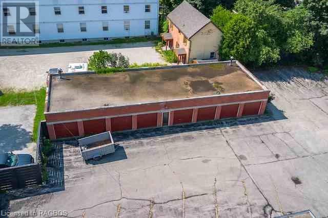 241 & 261 9TH Street W