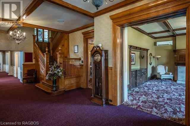 241 & 261 9TH Street W