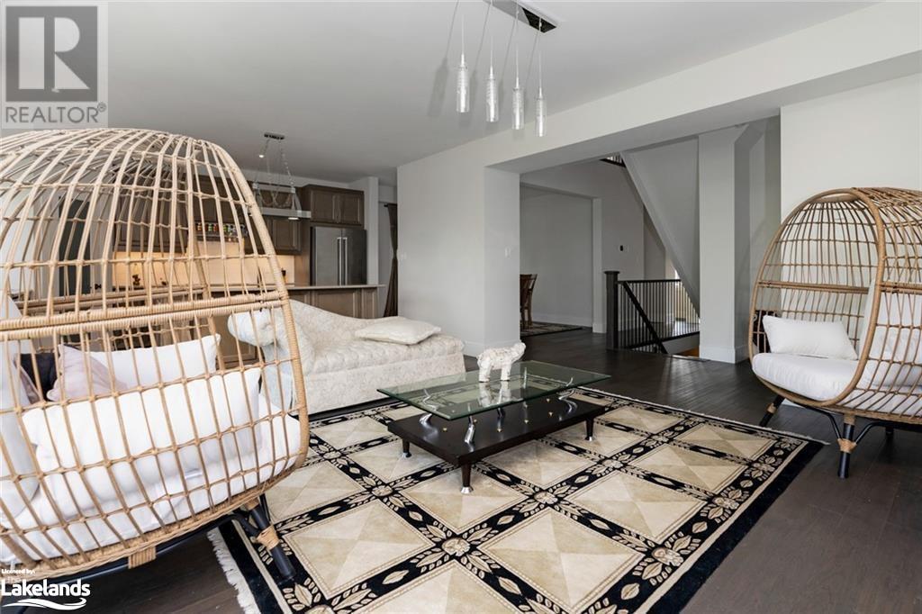 364 YELLOW BIRCH Crescent