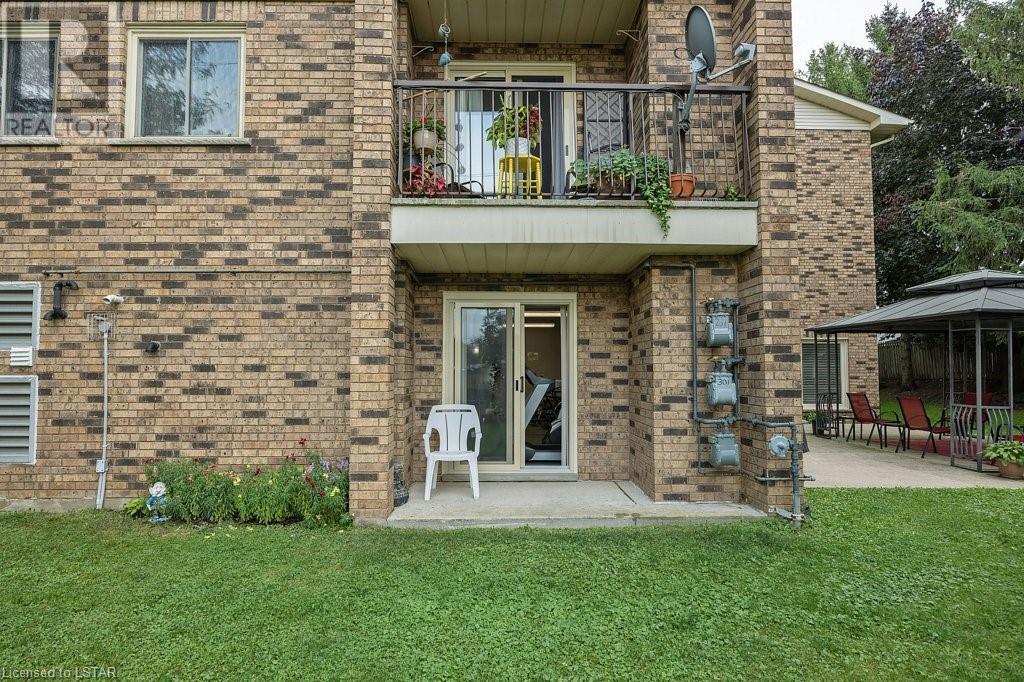 440 WELLINGTON Street Unit# 209