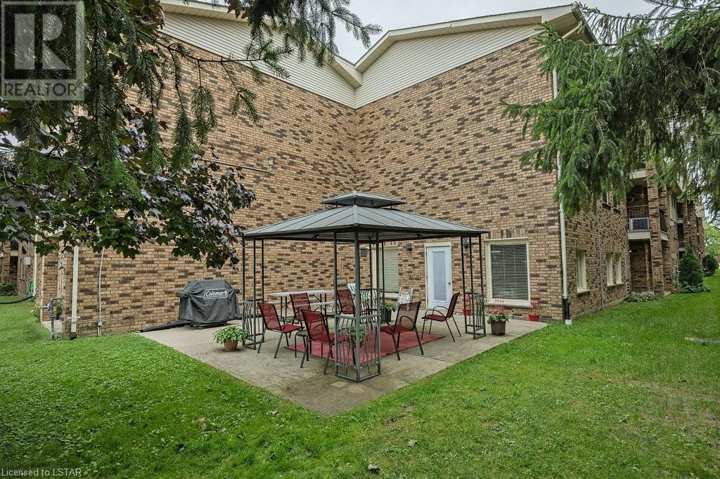 440 WELLINGTON Street Unit# 209