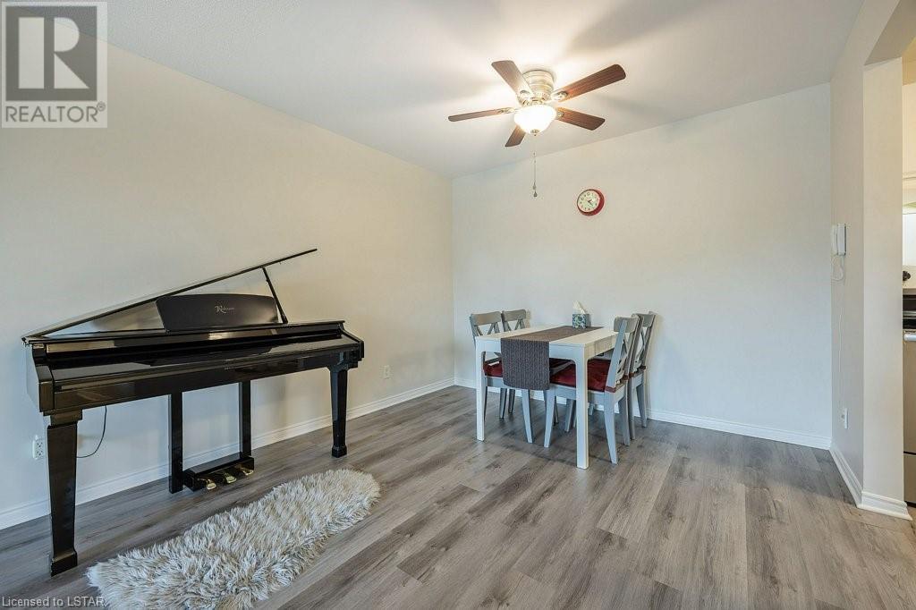 440 WELLINGTON Street Unit# 209