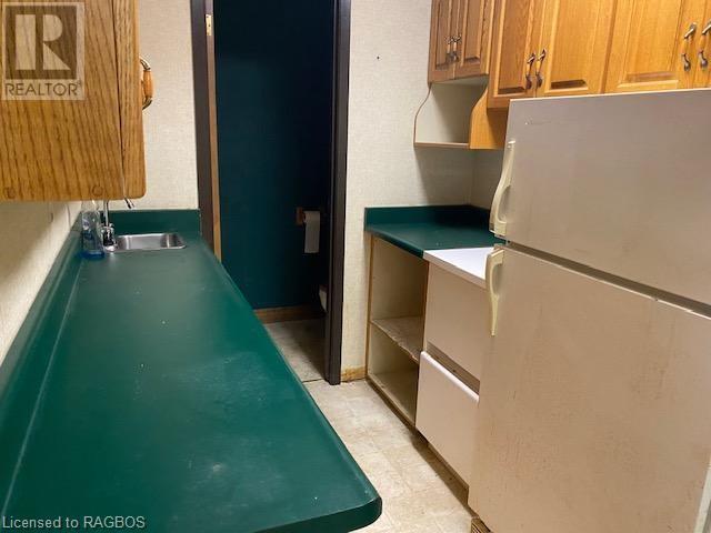 153 8TH Street E
