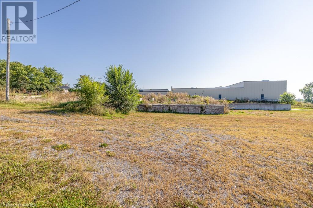 112 VANLUVEN Road