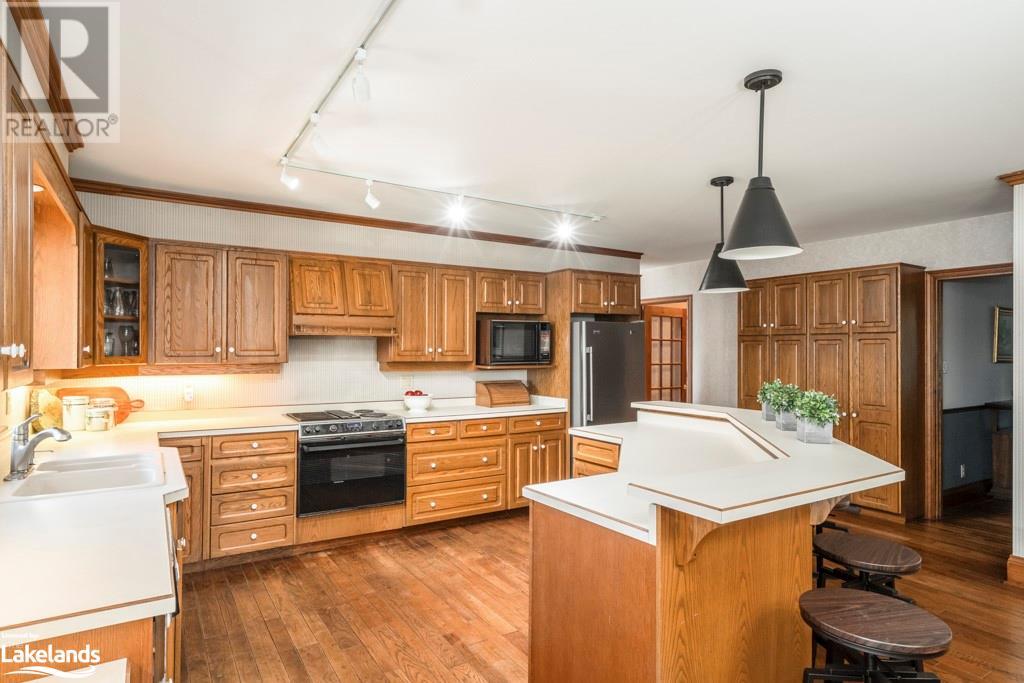 336 GLENBROOK Drive