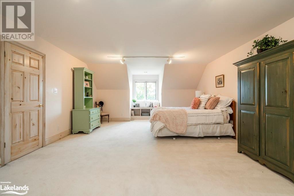 336 GLENBROOK Drive
