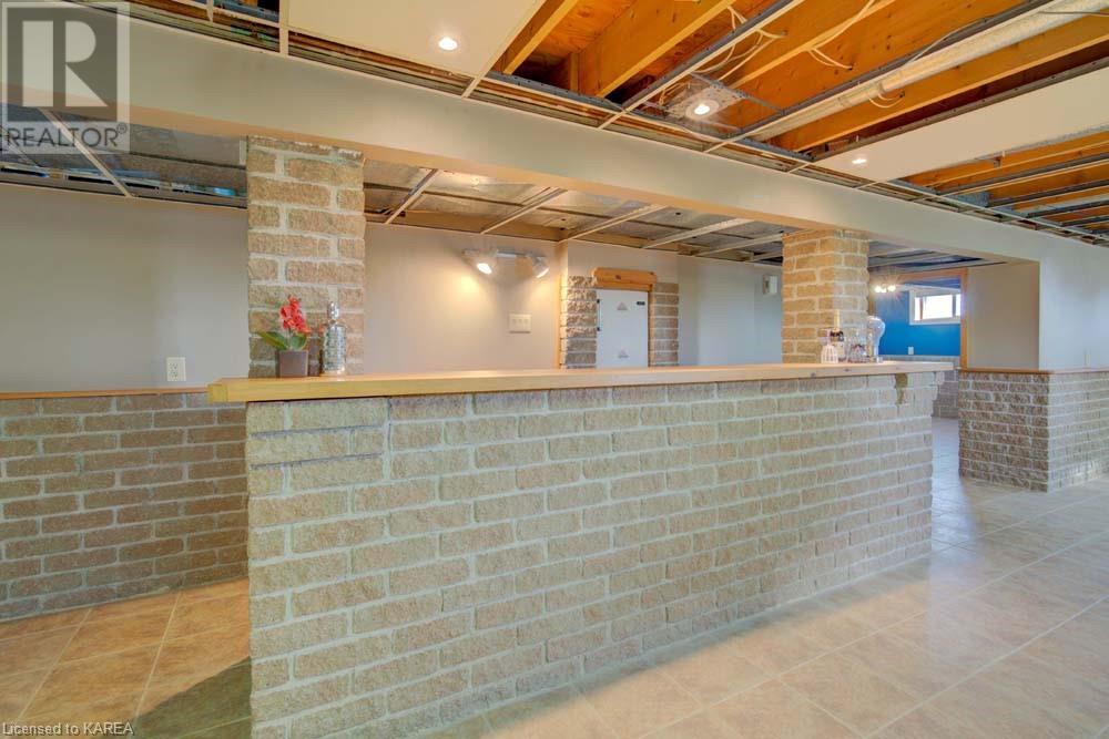 2935 FRONTENAC Road