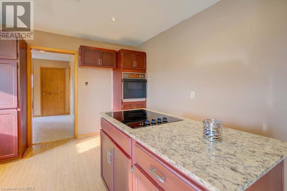 2935 FRONTENAC Road
