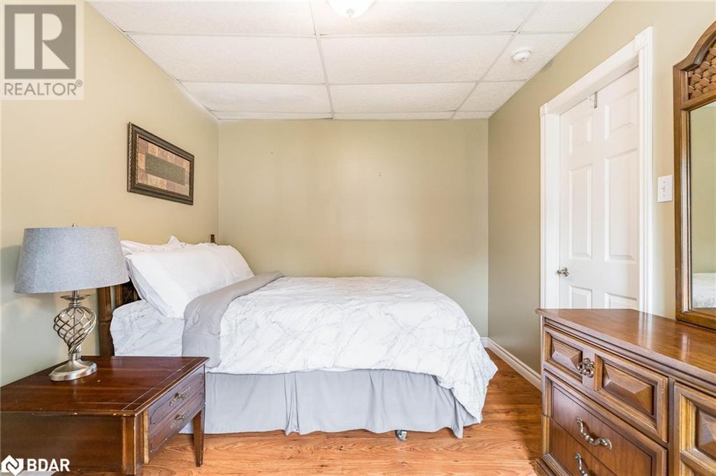124 ARLYNN Crescent