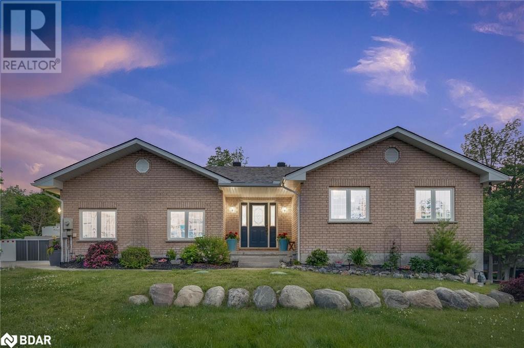 124 ARLYNN Crescent
