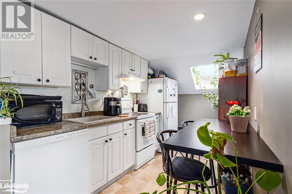 204 13TH Street E