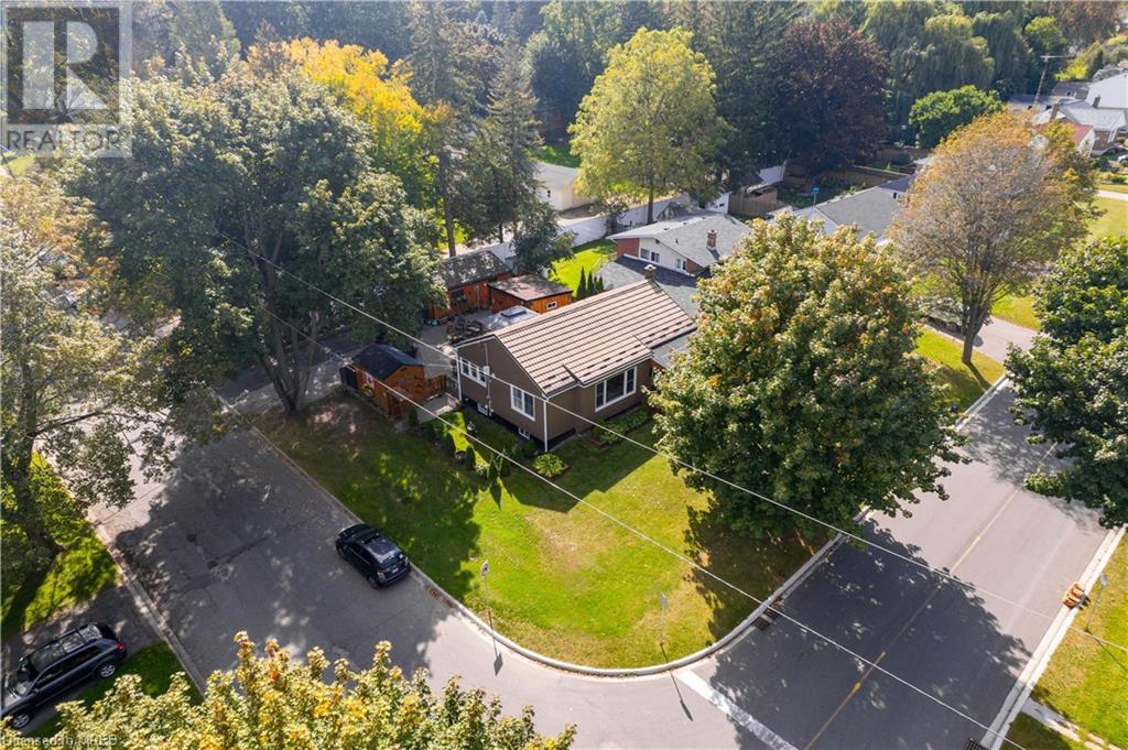 2 TYRELL Street
