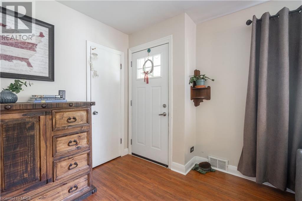 2 TYRELL Street