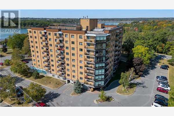 120 BARRETT Court Unit# 304, Kingston