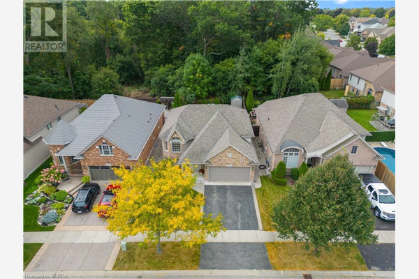 21 LAWREN S. HARRIS Drive, Brantford