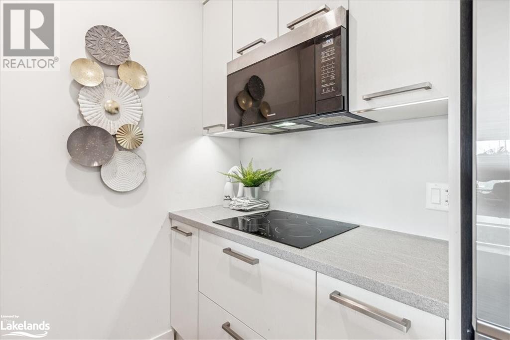11 BEAUSOLEIL Lane Unit# 104