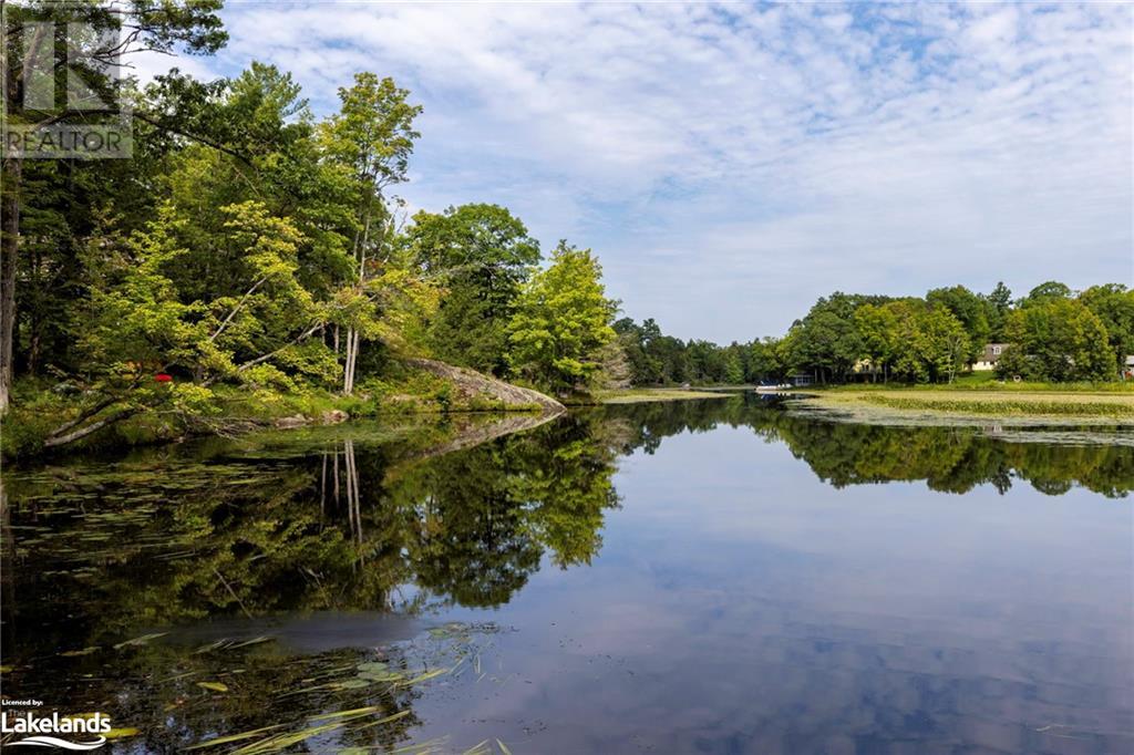 2746 MACLEAN Lake