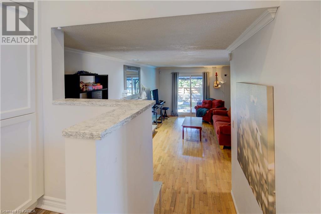 923 HUDSON Drive