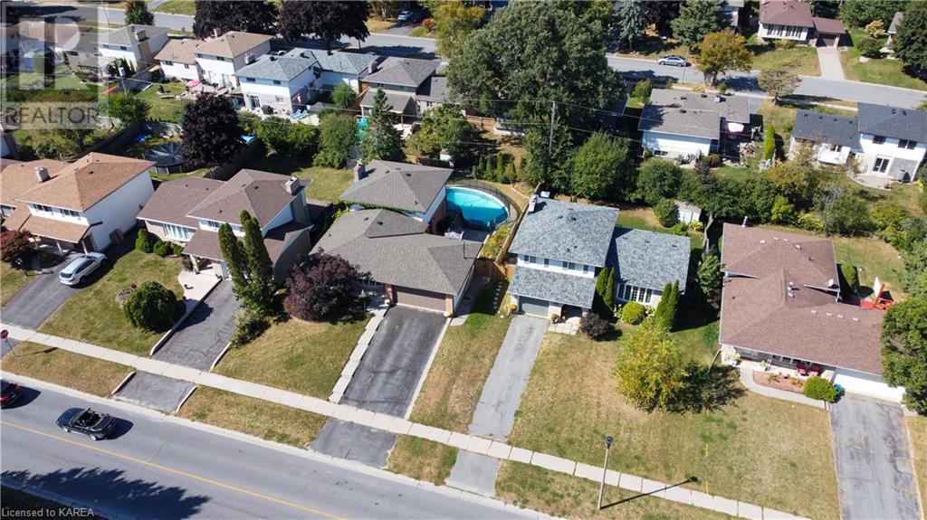 923 HUDSON Drive