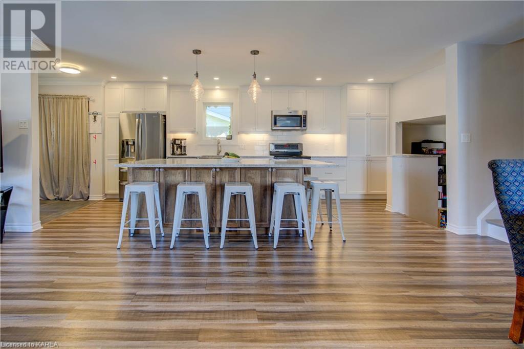 923 HUDSON Drive