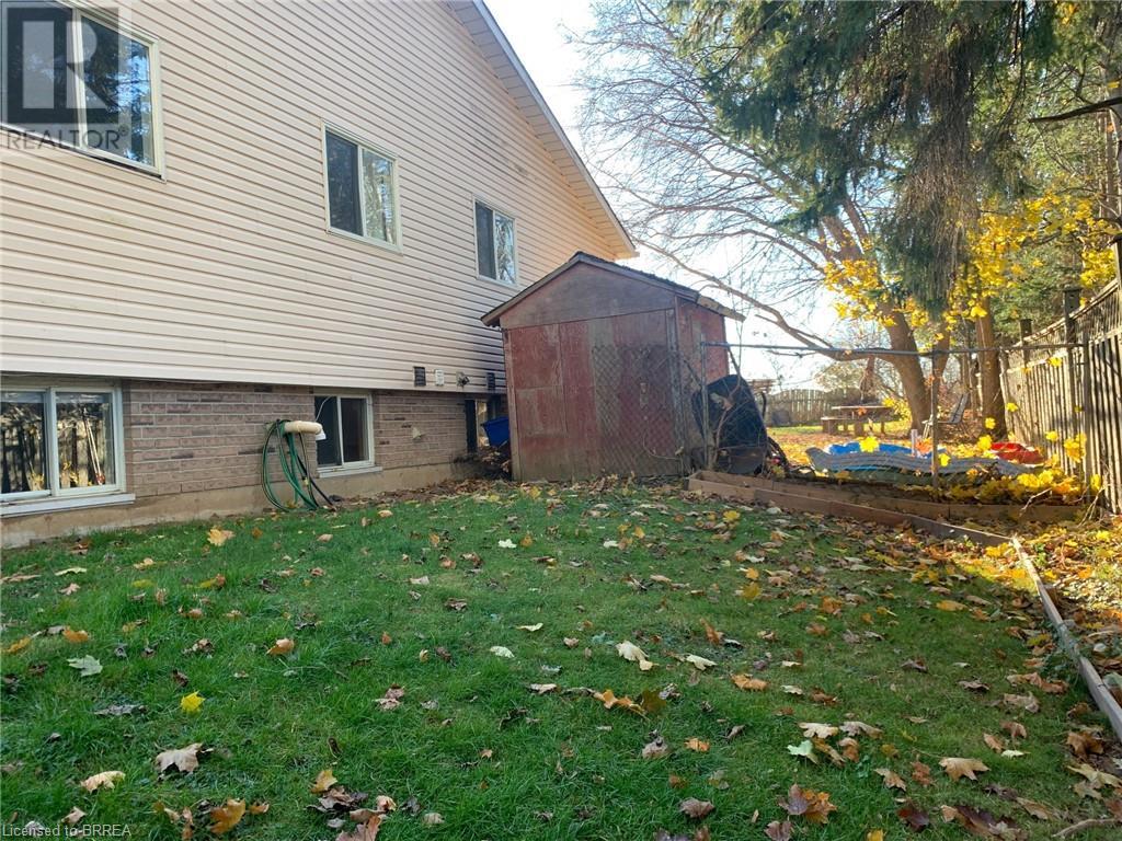 24 IVY Crescent