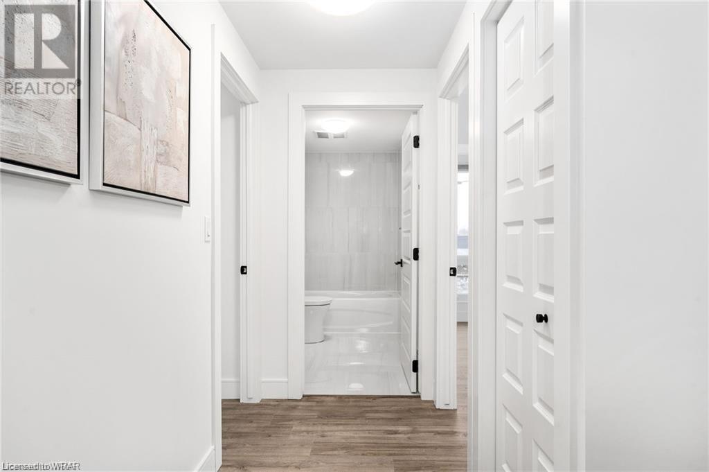 2 DUNDAS Street W Unit# 501