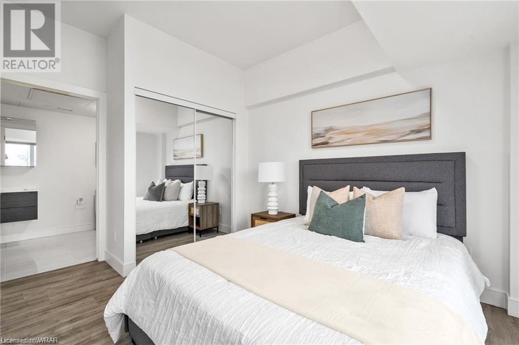 2 DUNDAS Street W Unit# 501