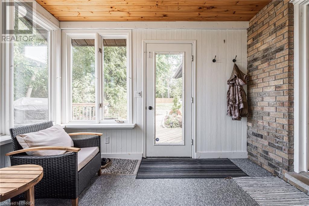 46 MISENER Road W