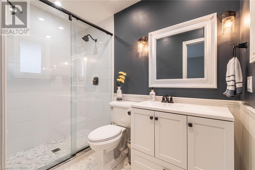 46 MISENER Road W