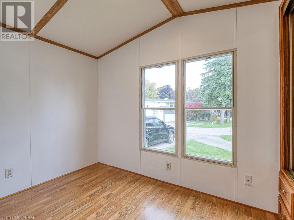 595487 OXFORD 59 Road Unit# 20