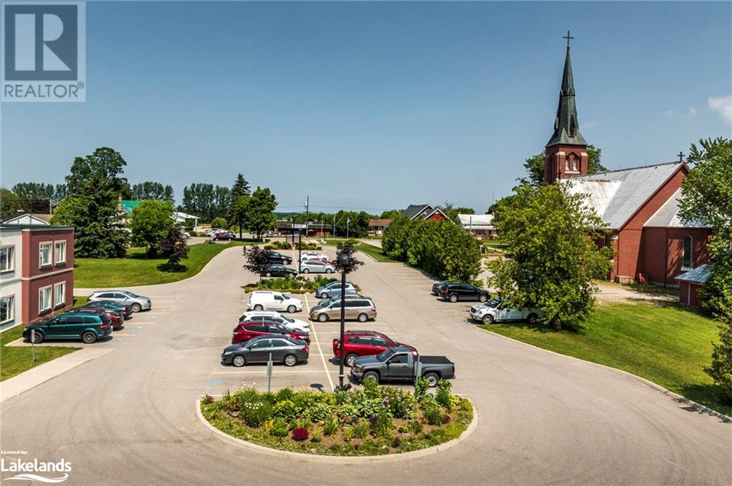 333 LAFONTAINE Road W Unit# 208