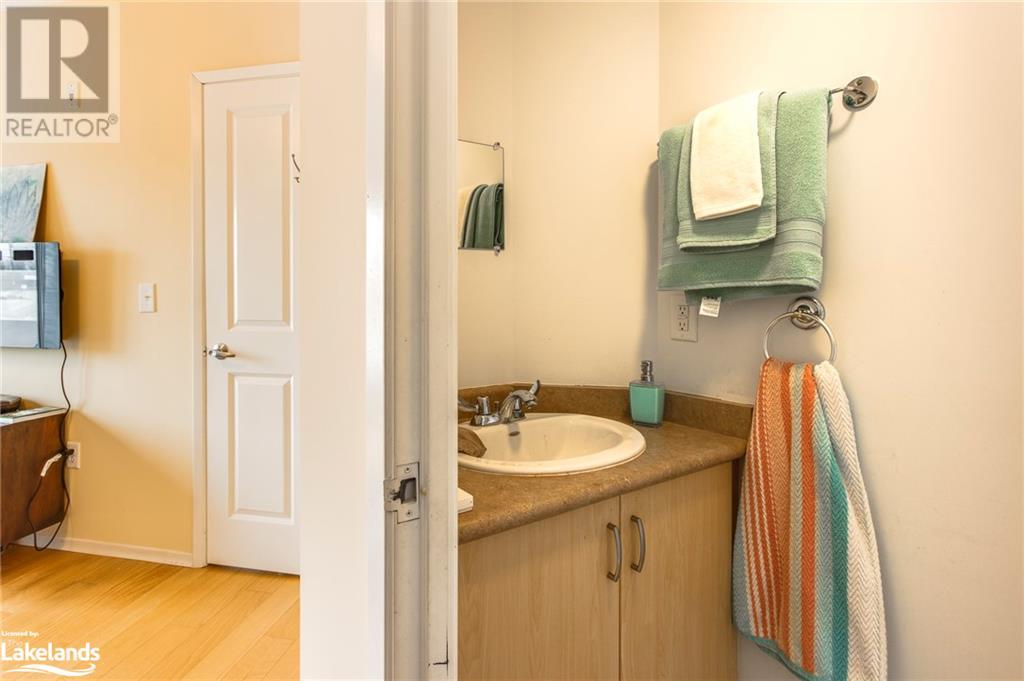 333 LAFONTAINE Road W Unit# 208