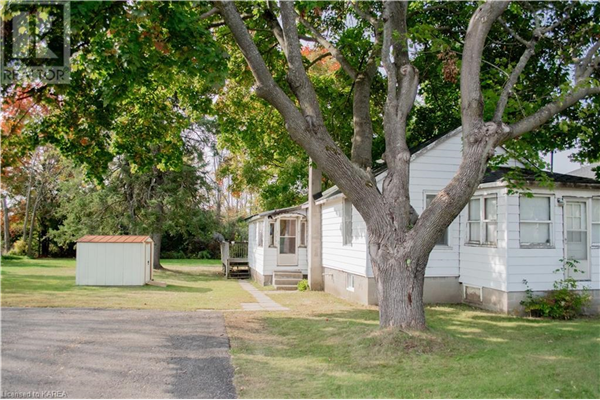 172 QUEEN Street, Smiths Falls